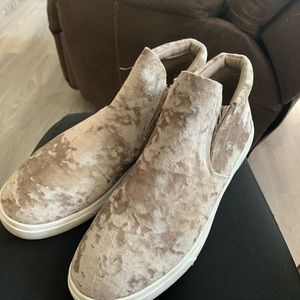 Fabletics plushy and comfortable high tops